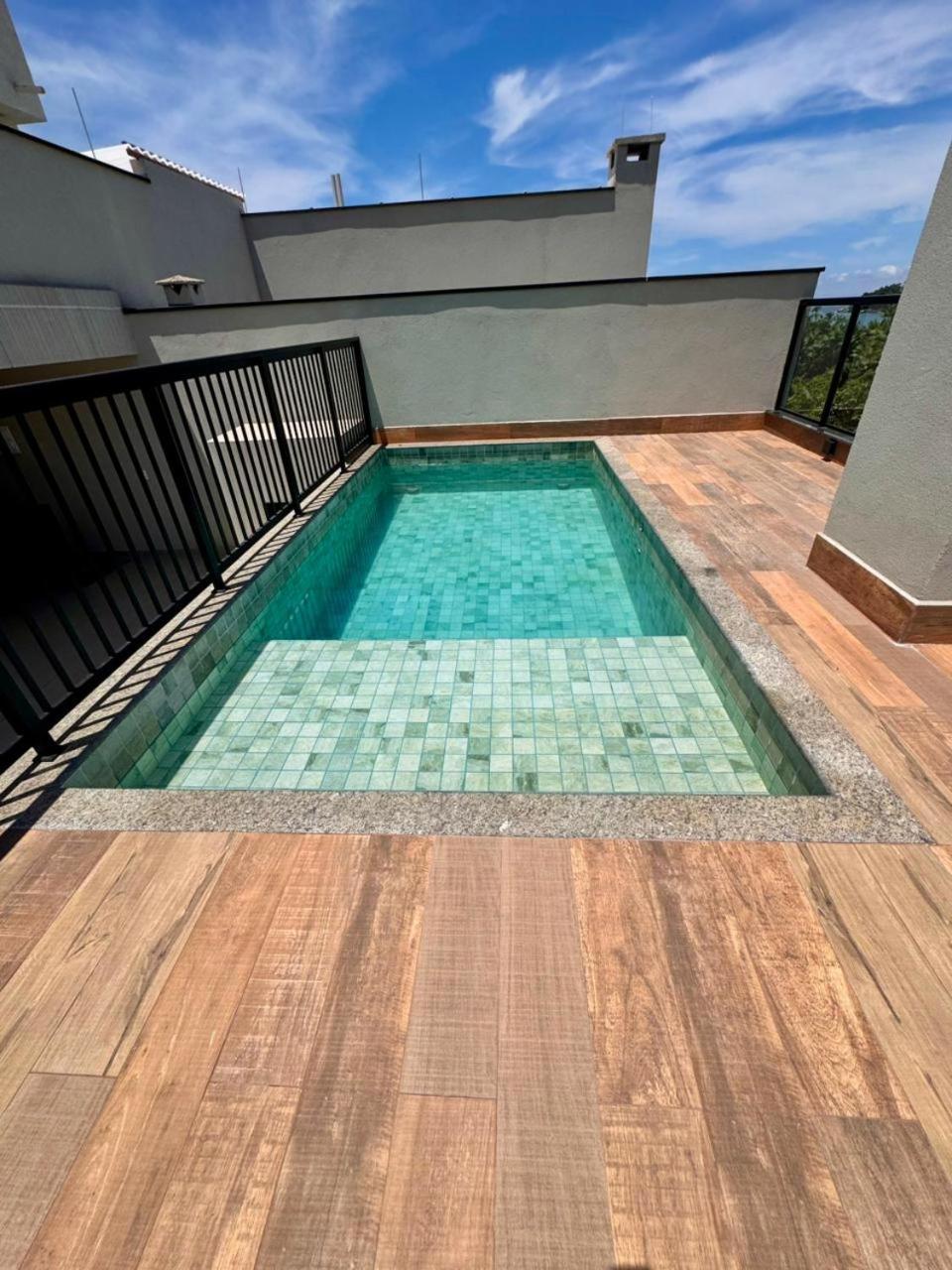 Novo Com 2 Na Toninhas *